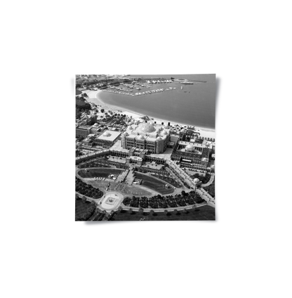 Grandeur of Abu Dhabi - Poster