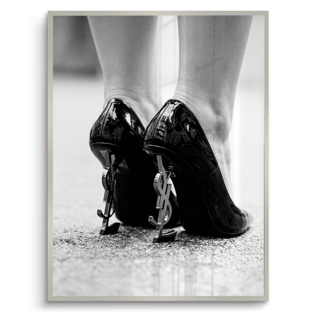 2Luxury Fashion - Fine Art