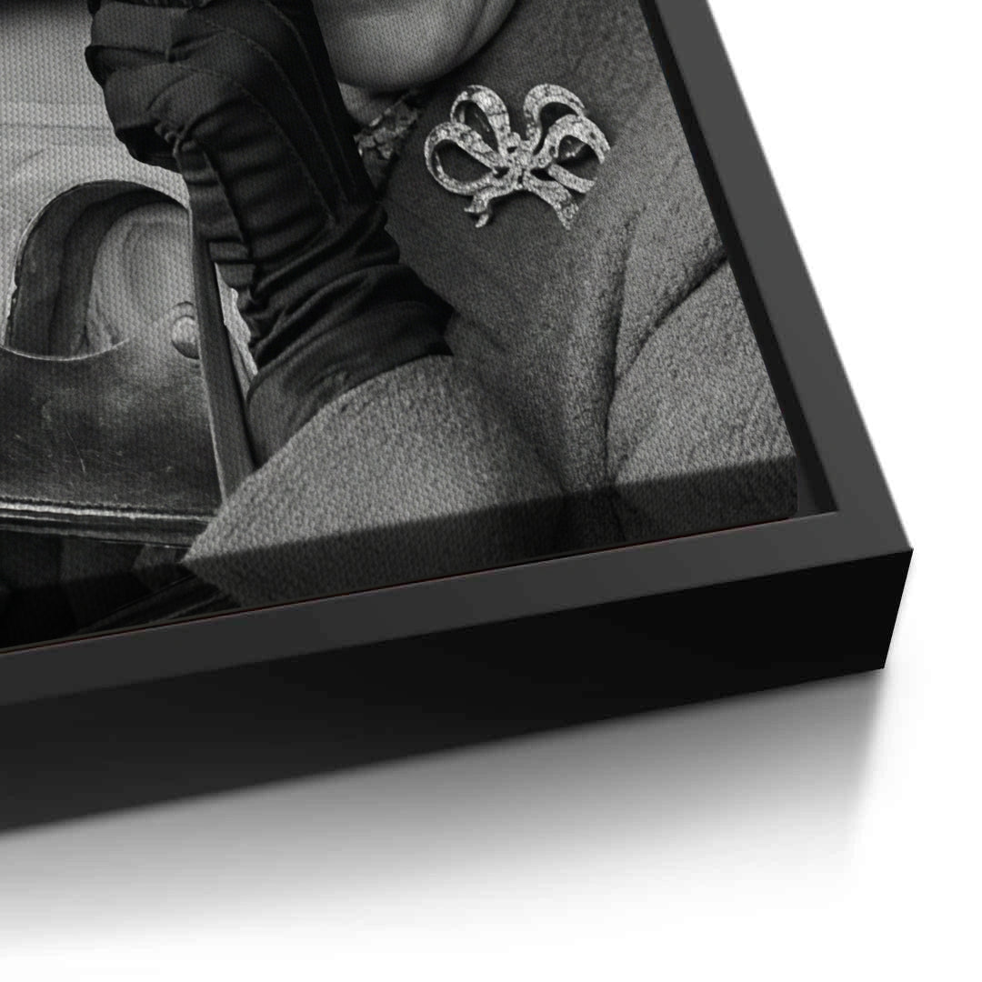 2Queen Elizabeth II with Leica Camera - Canvas