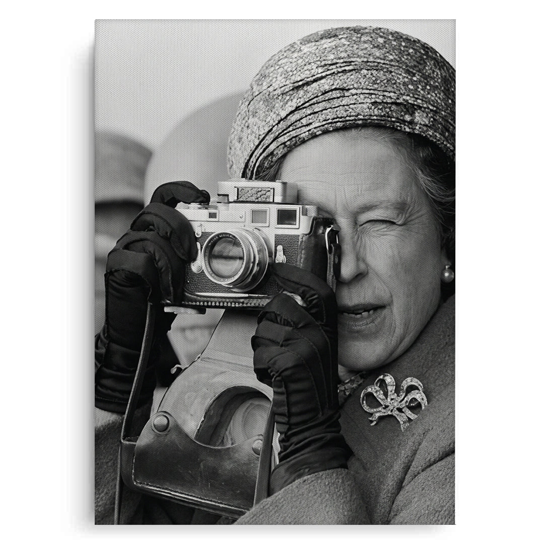 2Queen Elizabeth II with Leica Camera - Canvas