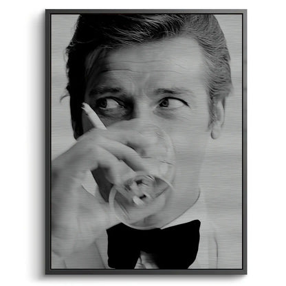 Roger Moore Whiskey - Metal