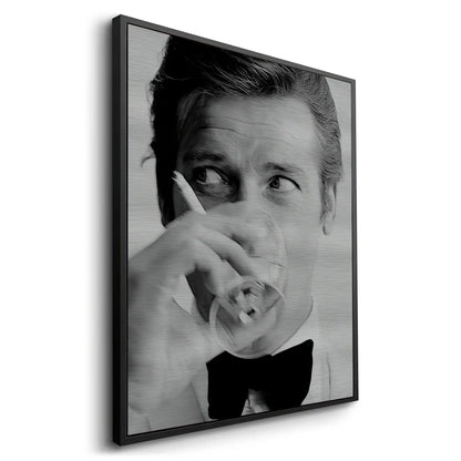 Roger Moore Whiskey - Metal
