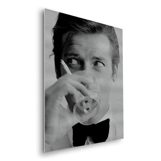 Roger Moore Whiskey - Metal