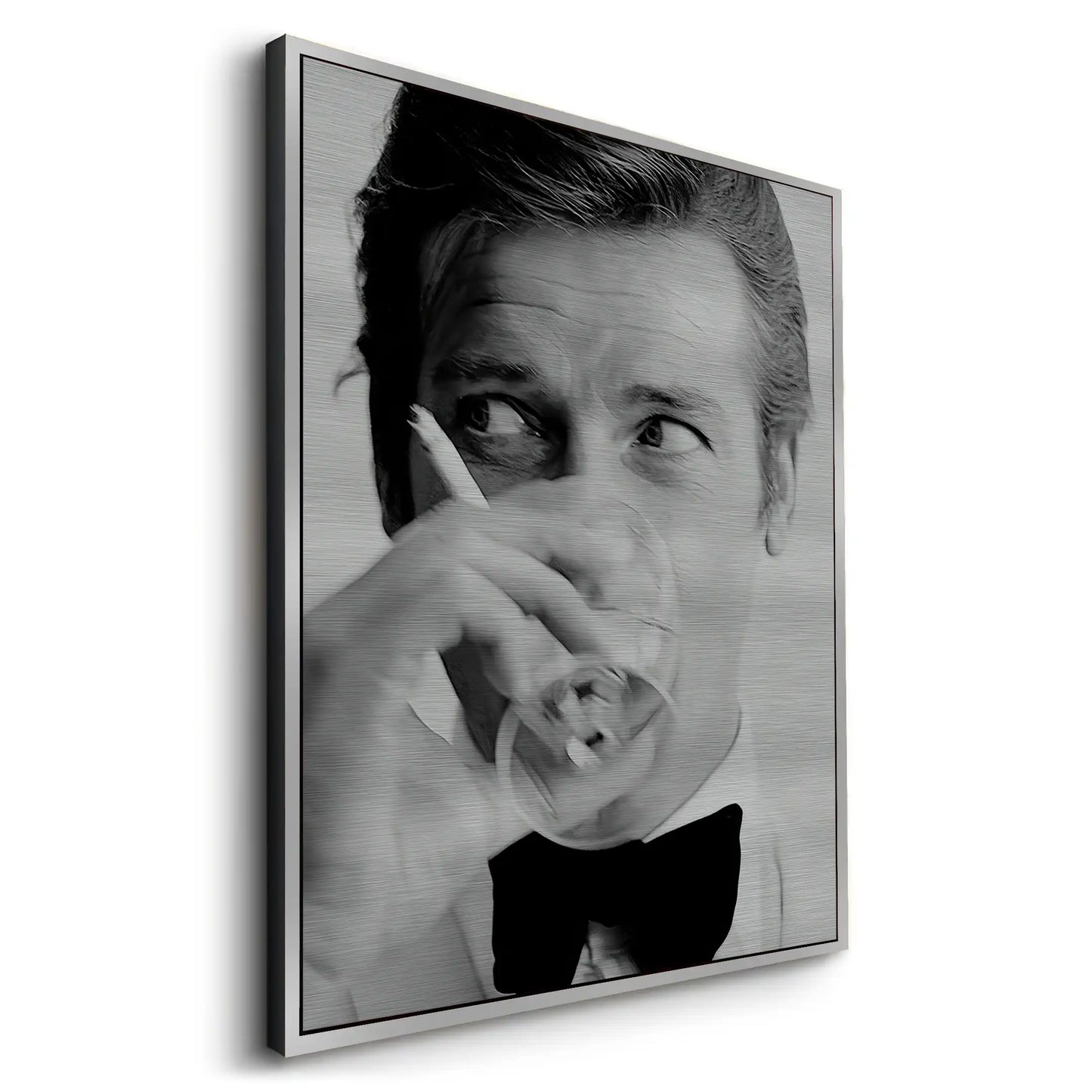 2Roger Moore Whiskey - Metal