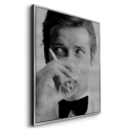 Roger Moore Whiskey - Metal