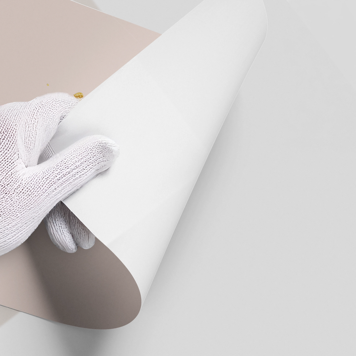 2Smiling Cloud Gold Rain - Poster