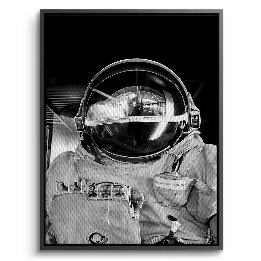 2Vintage Astronaut - Canvas