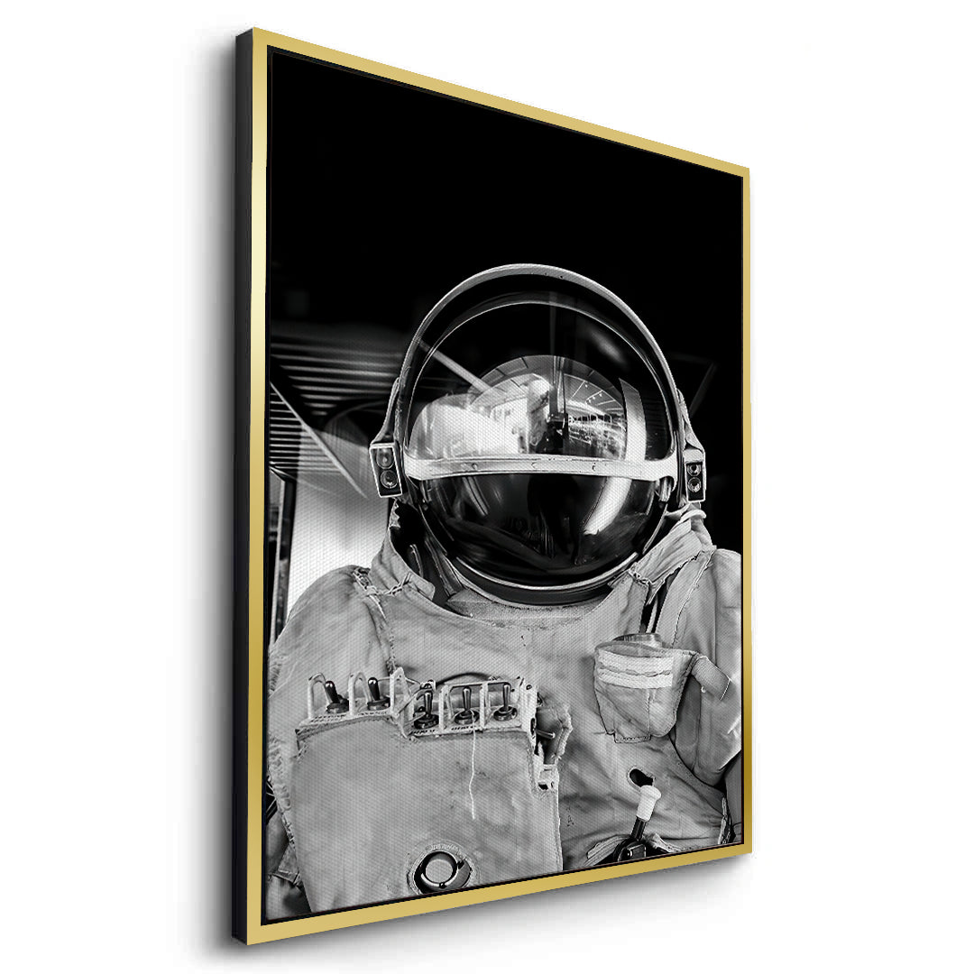 2Vintage Astronaut - Canvas