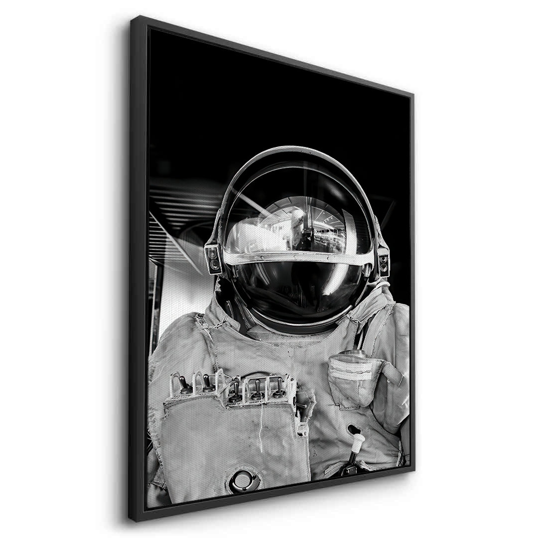 2Vintage Astronaut - Canvas