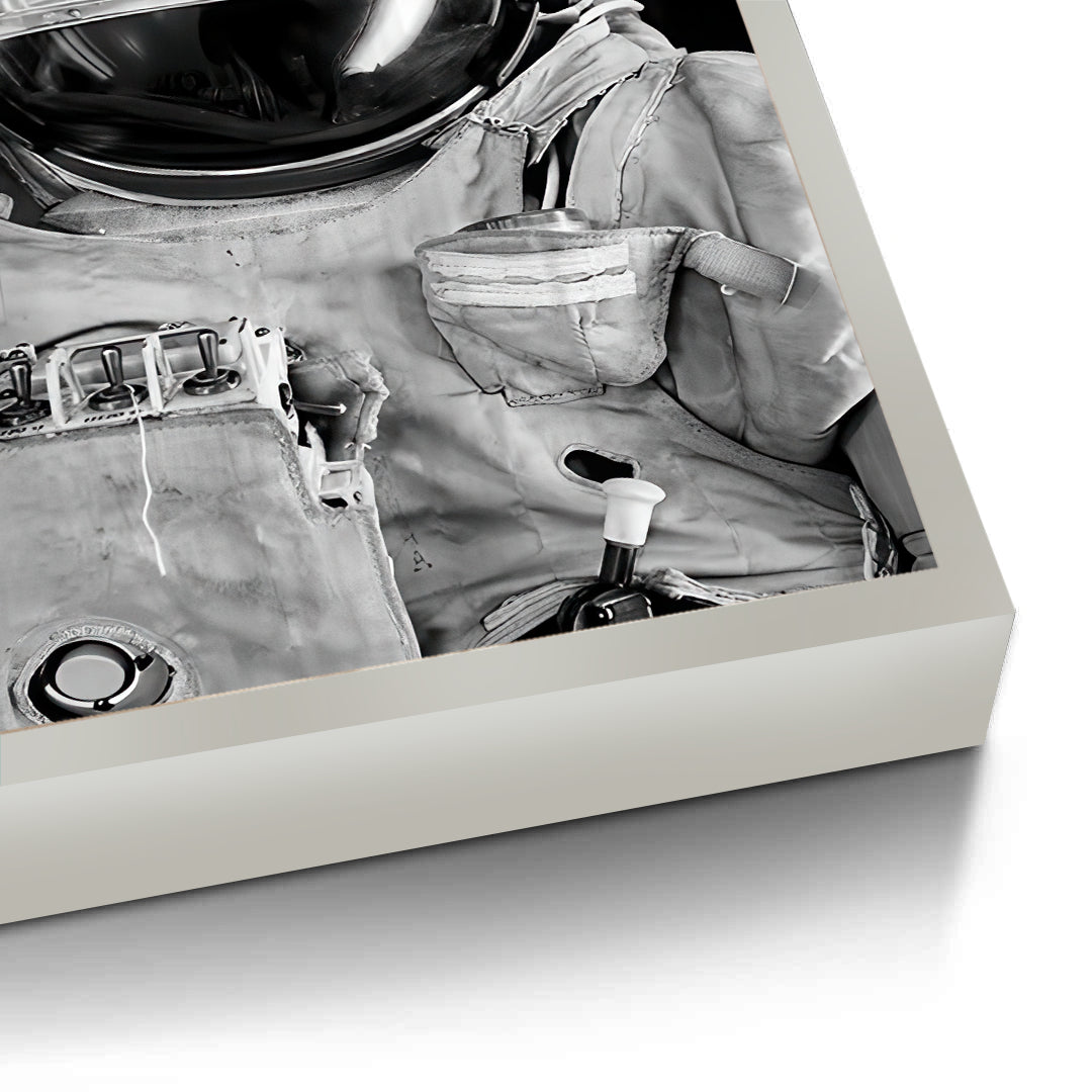 2Vintage Astronaut - Fine Art