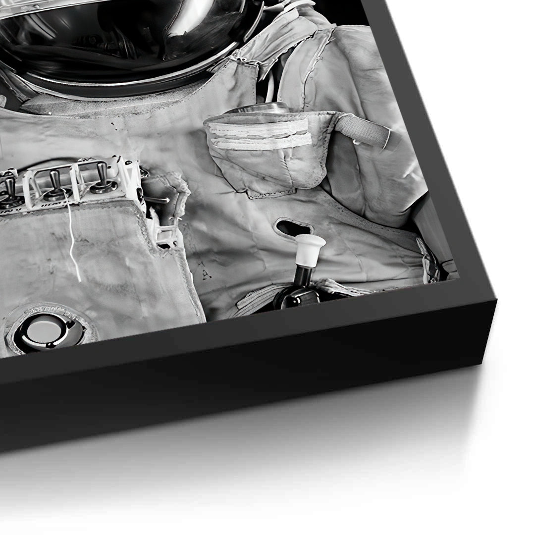 2Vintage Astronaut - Fine Art