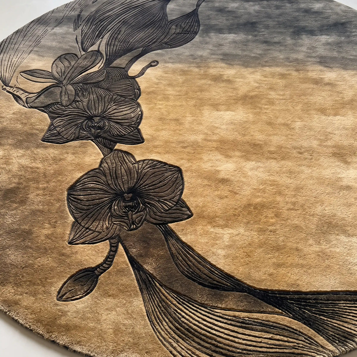 Orchid Moon hand-tufted rug in Golden Smoke – close-up of the tufted pile texture