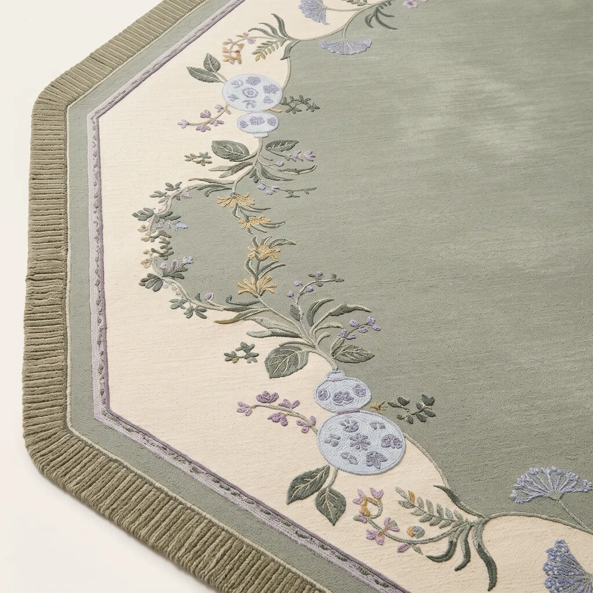 Heritage Garden hand-tufted rug in Sage Ivory – close-up of the tufted pile texture