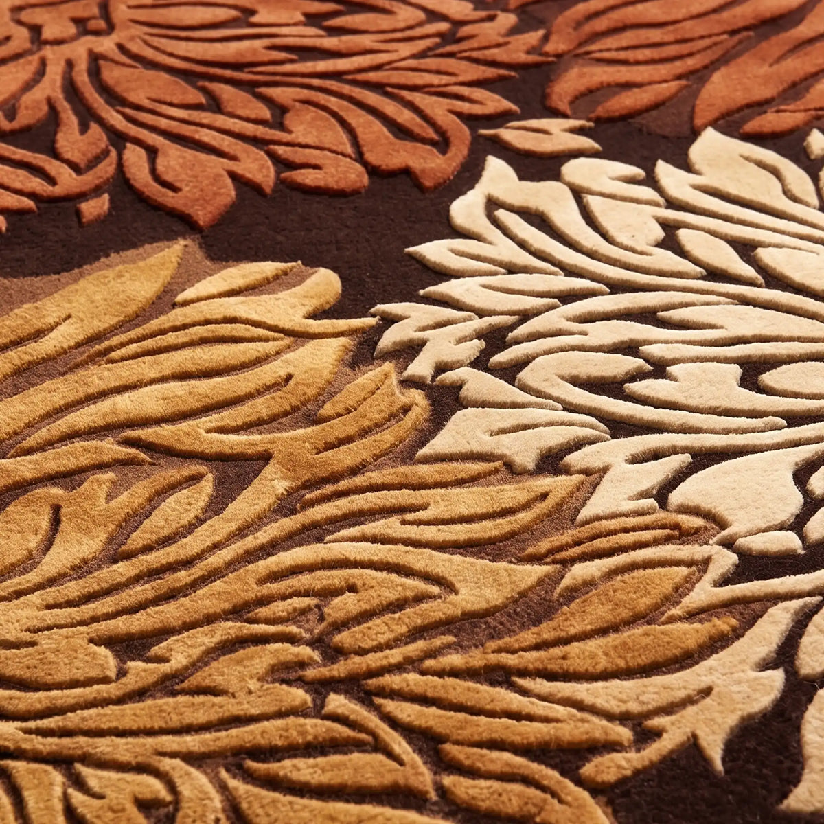 Botanica hand-tufted rug in Rust Copper – close-up of the tufted pile texture