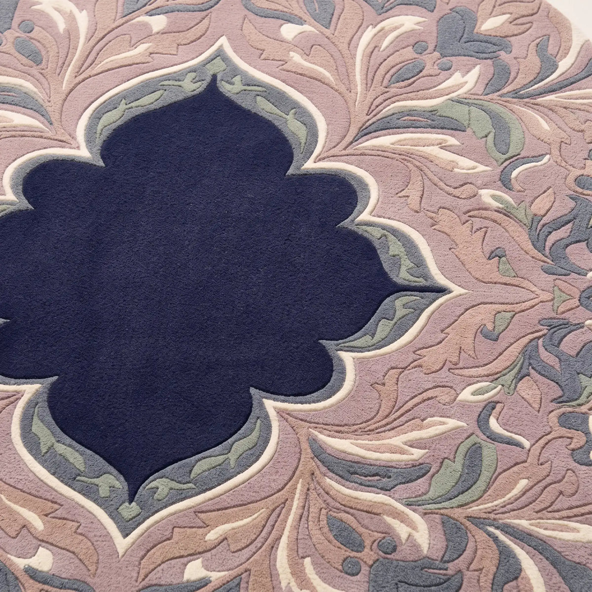 Mashrabiya Bloom hand-tufted rug in Blush Indigo – close-up of the tufted pile texture