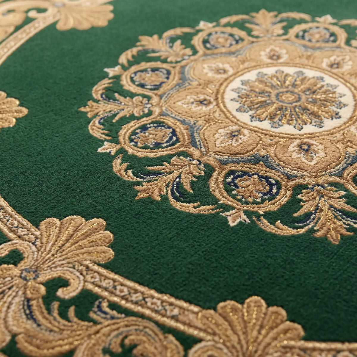 Royal Sunburst hand-tufted rug in Emerald Gold – close-up of the tufted pile texture