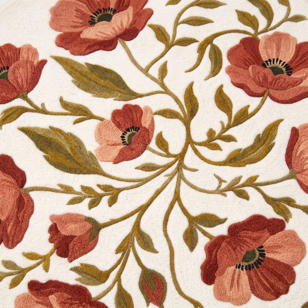 Poppy Field hand-tufted rug in Terracotta – close-up of the tufted pile texture
