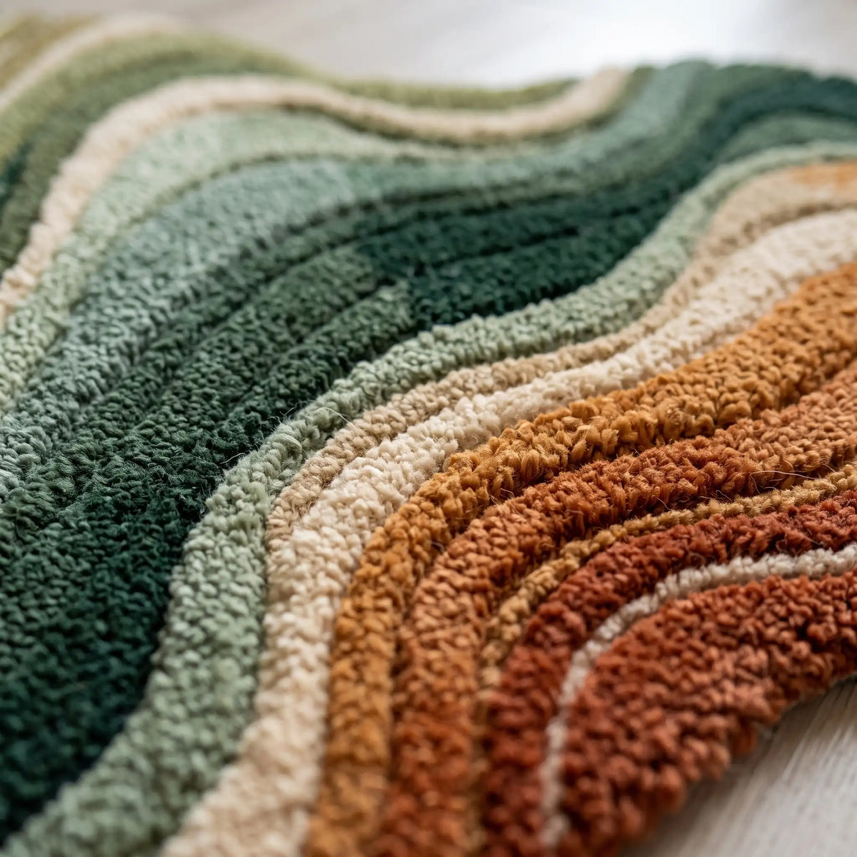 Flowing Strata modern abstract rug in Sage Ochre – close-up of the tufted pile texture