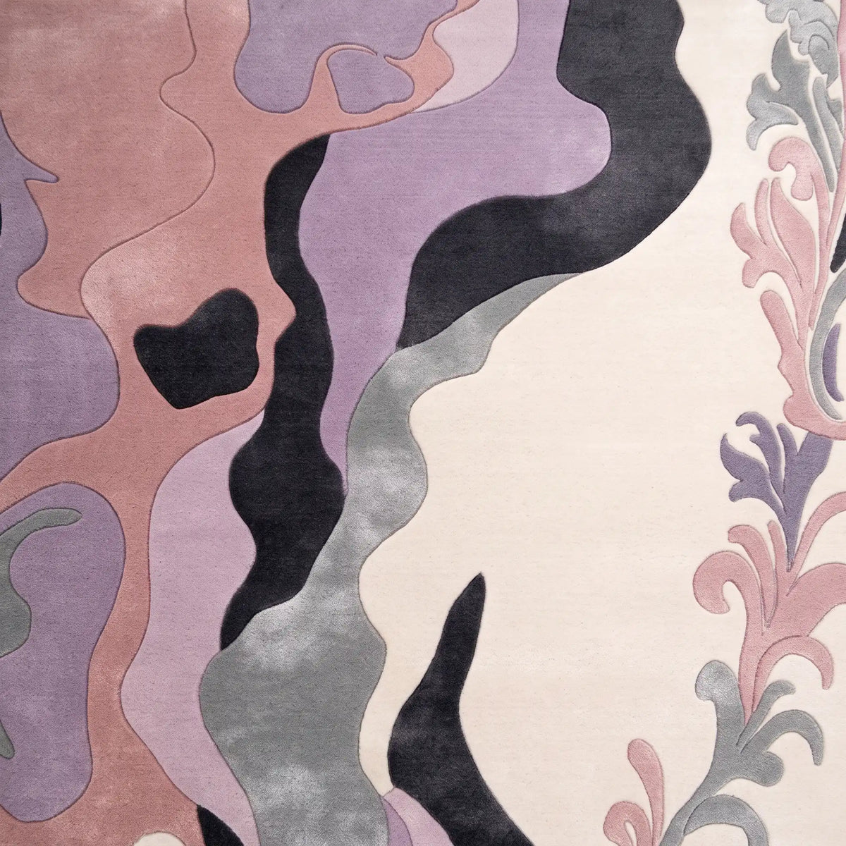 Silk Current hand-tufted rug in Blush Lilac – close-up of the tufted pile texture